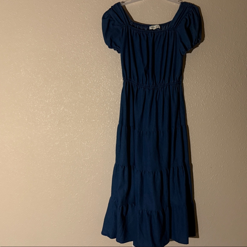 Elegant Blue Maxi Dress